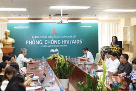 Phát động giải báo chí toàn quốc về phòng, chống HIV/AIDS 2025. (Ảnh: PV/Vietnam+)