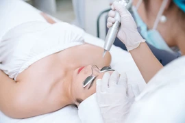 Hà Nội yêu cầu tăng cường quản lý các phòng khám, thẩm mỹ viện 