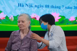 Chương trình giúp phát hiện sớm các yếu tố nguy cơ, tư vấn điều trị và dự phòng bệnh tật. (Ảnh: PV/Vietnam+)