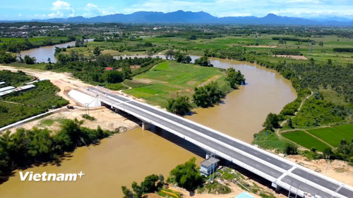vnp-cau-quangda.jpg