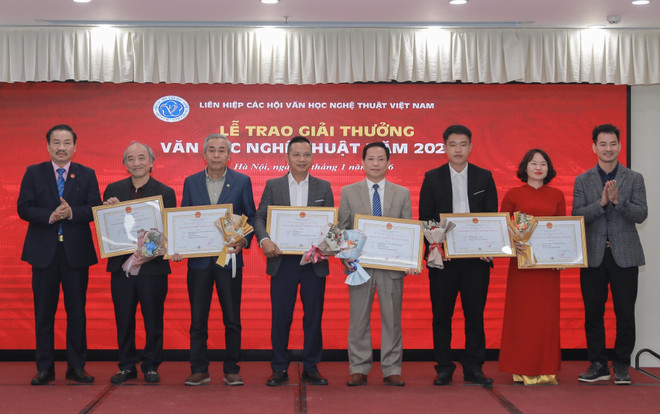 vna-potal-lien-hiep-cac-hoi-van-hoc-nghe-thuat-viet-nam-trien-khai-nhiem-vu-nam-2026-va-trao-giai-thuong-van-hoc-nghe-thuat-nam-2025-8528956.jpg