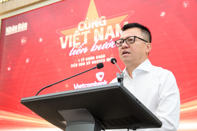 Ông Lê Quốc Minh, Ủy viên Trung ương Đảng, Tổng Biên tập Báo Nhân Dân, Trưởng ban Chỉ đạo hoạt động “Cùng Việt Nam tiến bước”. (Ảnh: PV/Vietnam+) hop-bao-cung-vn-tien-buoc-9785.jpg
