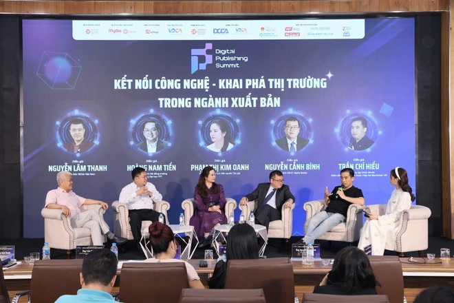 Quang cảnh phiên thảo luận. (Ảnh: PV/Vietnam+) 6k8a9770.jpg