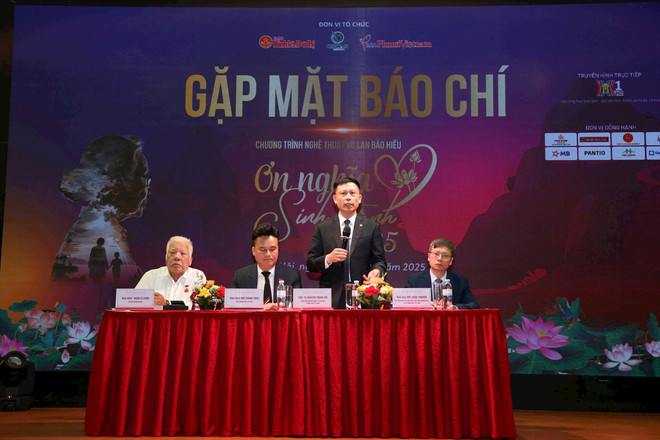 Associate Professor-PhD Nguyen Thanh Loi, Editor-in-Chief of Economic & Urban Newspaper, Head of the Organizing Committee, spoke. (Photo: PV/Vietnam+) l1.jpg
