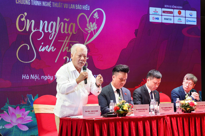People's Artist Le Chuc is the program's art advisor. (Photo: PV/Vietnam+) z6999758717217-51737f55bc094b81311e999fdb984d7f.jpg