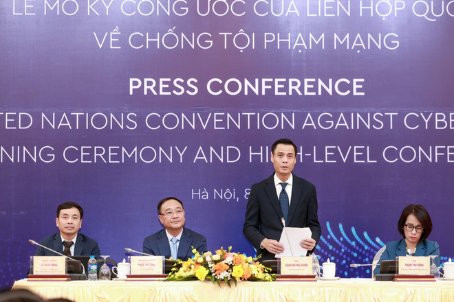 Der stellvertretende Außenminister Dang Hoang Giang spricht auf einer internationalen Pressekonferenz. (Foto: Minh Son/Vietnam+) z7094615155743-8fab8cd1b747d8fa22962fd8624343a1.jpg