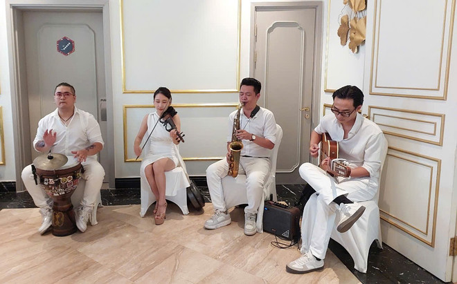Chương trình biểu diễn nghệ thuật với những tác phẩm mang âm hưởng văn hóa Nam Mỹ trong buổi ra mắt sách "Papelucho." (Ảnh: Minh Thu/Vietnam+) papel-12.jpg
