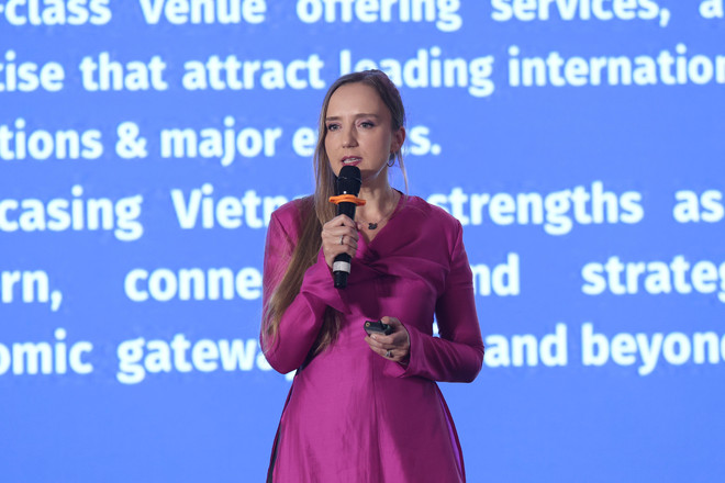 Bà Ramona Fischer, đại diện GL Events. (Ảnh: PV/Vietnam+) hdm-9715.jpg
