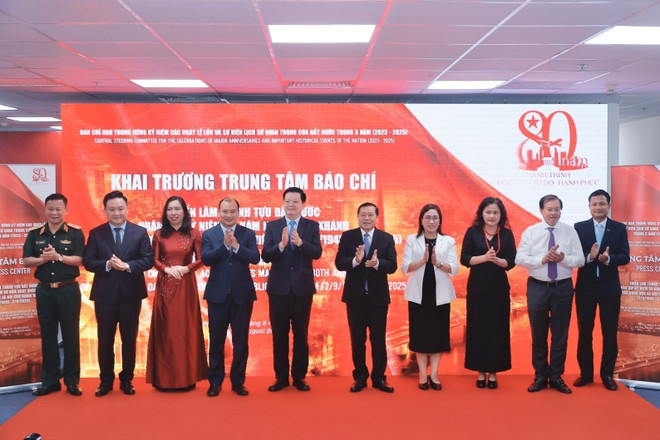 vna-potal-khai-truong-trung-tam-bao-chi-trien-lam-va-hop-bao-ve-trien-lam-80-nam-hanh-trinh-doc-lap-tu-do-hanh-phuc-8228021.jpg