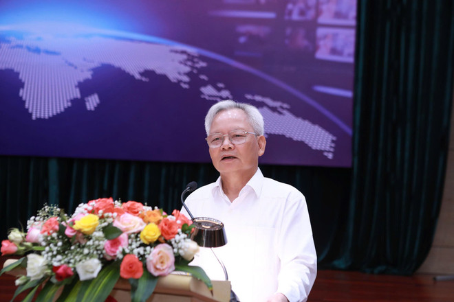 Giáo sư-Tiến sỹ Tạ Ngọc Tấn phát biểu tại hội thảo. (Ảnh: PV/Vietnam+) tangoctan1.jpg