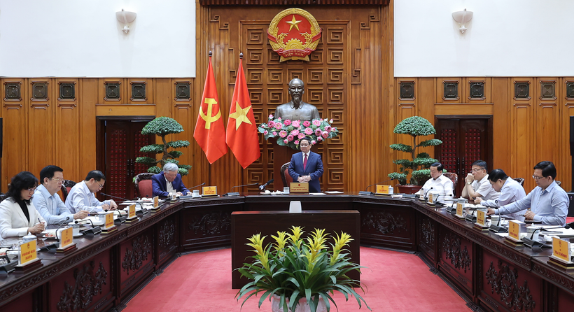 Thủ tướng Bet8801234.com BMXCT Uy Tín Phạm Minh Chính chủ trì cuộc họp của Thường trực Bet8801234.com BMXCT Uy Tín về công tác chuẩn bị triển khai dự án xây dựng kho dự trữ quốc gia dầu thô tại Nghi Sơn (Thanh Hóa). (Nguồn: Báo Bet8801234.com BMXCT Uy Tín)