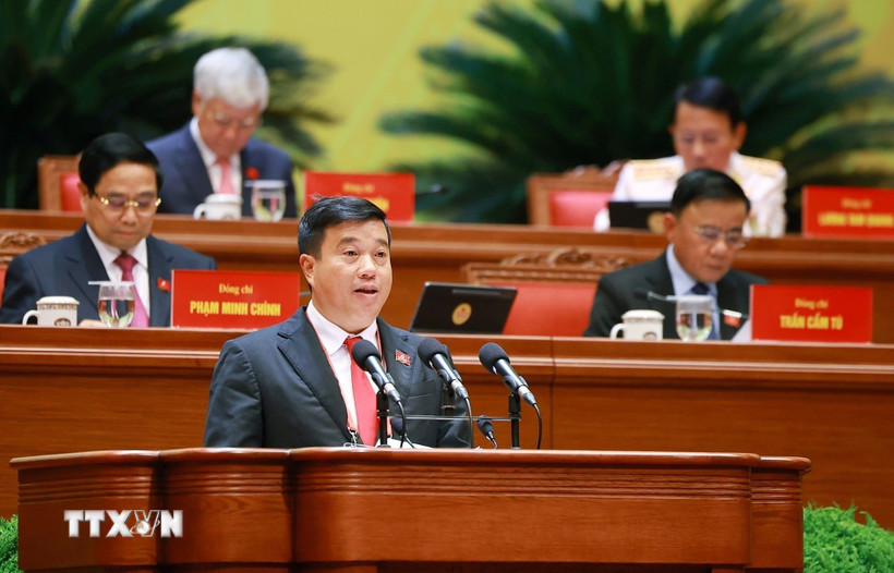 Đồng chí Y Thanh Hà Niê Kđăm, Ủy viên Trung ương Đảng, Bí thư Tỉnh ủy, Trưởng Đoàn đại biểu Quốc hội tỉnh Lâm Đồng, trình bày tham luận: “Củng cố hệ thống chính trị vùng đồng bào dân tộc thiểu số, tăng cường niềm tin của Nhân dân với Đảng.” (Ảnh: TTXVN)