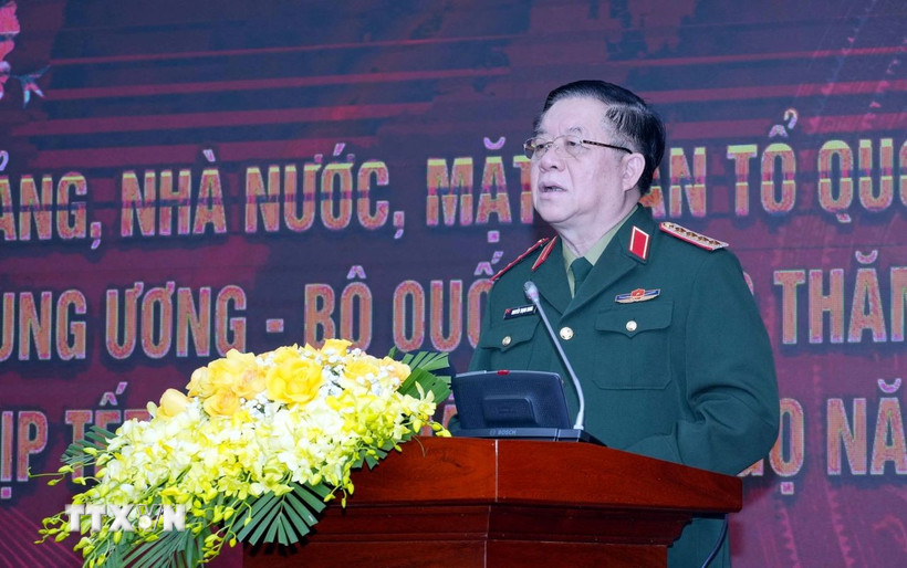 Đại tướng Nguyễn Trọng Nghĩa, Ủy viên Bộ Chính trị, Bí thư Trung ương Đảng, Ủy viên Thường vụ Quân ủy Trung ương, Chủ nhiệm Tổng cục Chính trị Quân đội nhân dân Việt Nam phát biểu. (Ảnh: Tá Chuyên/TTXVN)