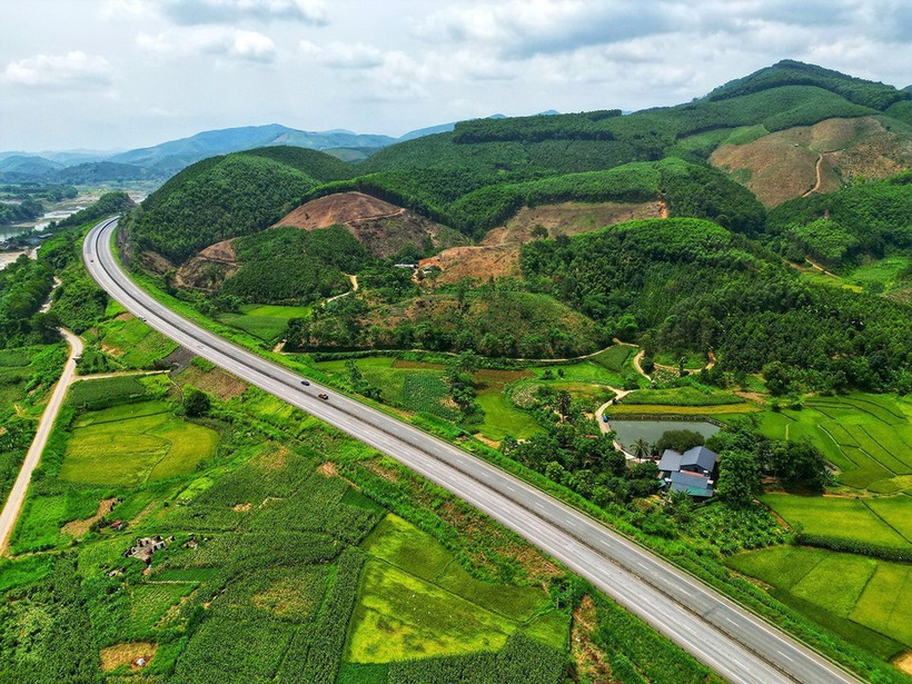 Cao tốc Nội Bài-Lào Cai. (Ảnh: Tuấn Anh/TTXVN)