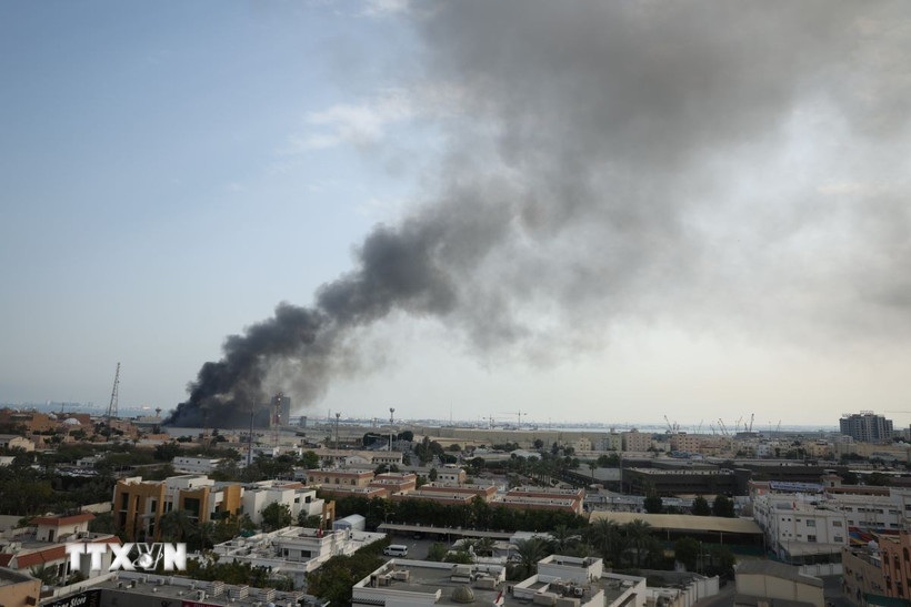 Xung đột Trung Đông dự kiến tác động vừa phải với kinh tế Việt Nam. (Ảnh: AA/TTXVN)