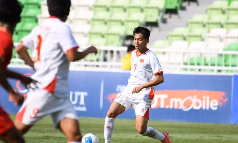 Thua U19 Indonesia, U19 Việt Nam thấp thỏm chờ vé bán kết U19 Đông Nam Á U19 Việt Nam phải chờ lượt cuối bảng B và C kết thúc mới biết sẽ đi tiếp hay bị loại. (Nguồn: VFF)