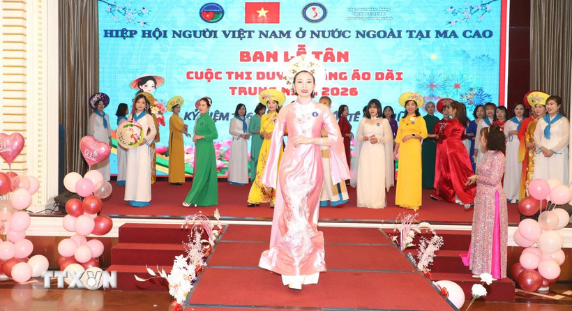 Thí sinh trình diễn tại cuộc thi. (Ảnh: Xuân Vịnh/TTXVN)