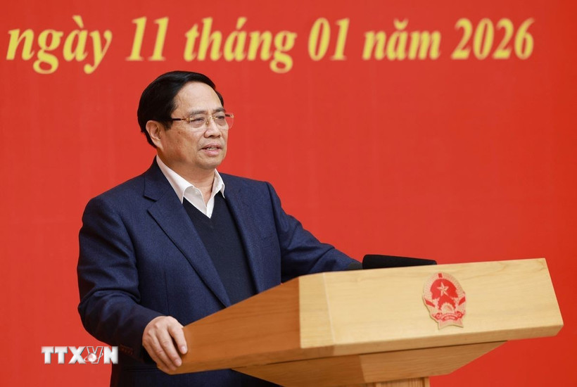 Thủ tướng Phạm Minh Chính phát biểu chỉ đạo Hội nghị triển khai phương hướng, nhiệm vụ năm 2026 của Ban Chấp hành Đảng bộ Chính phủ. (Ảnh: Dương Giang/TTXVN)