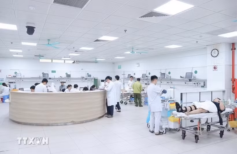 Giá khám chữa bệnh tại nhiều bệnh viện tuyến Trung ương tăng khoảng 4%. (Ảnh minh họa: TTXVN)