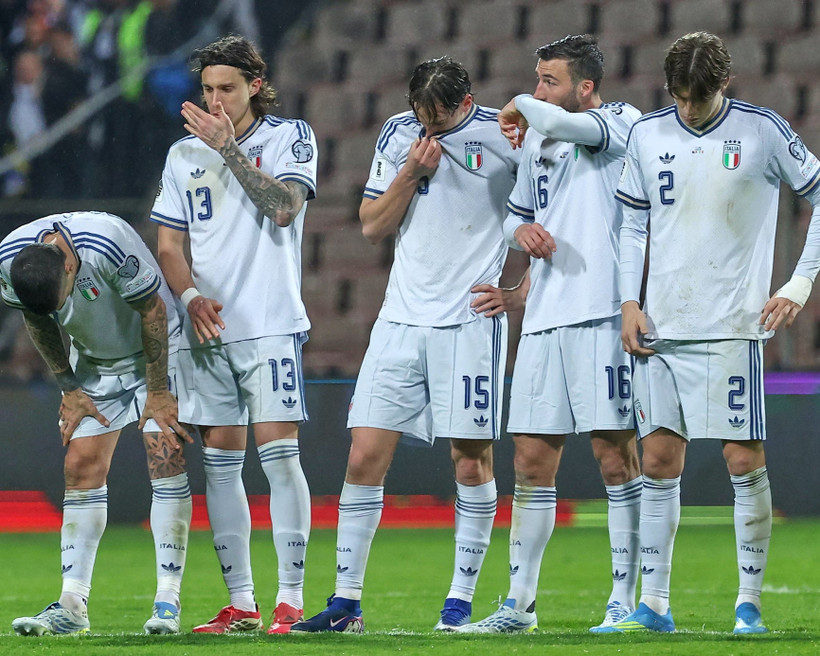 Italy cay đắng với lần thứ ba lỡ hẹn World Cup. (Nguồn: AP)