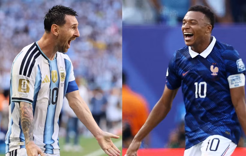 Mbappe (phải) và Messi đang cùng có 7 bàn thắng tại World Cup 2026. (Ảnh: AFP/TTXVN)