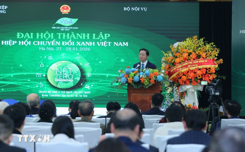 Phó Thủ tướng Trần Hồng Hà dự Đại hội lần thứ I Hiệp hội Chuyển đổi xanh Việt Nam. (Ảnh: Diệp Trương/TTXVN)