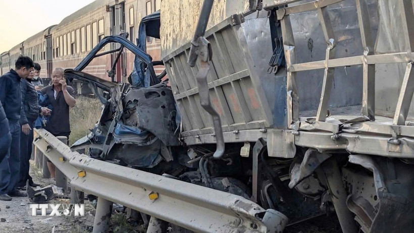 Hiện trường vụ tai nạn. (Ảnh: TTXVN phát)