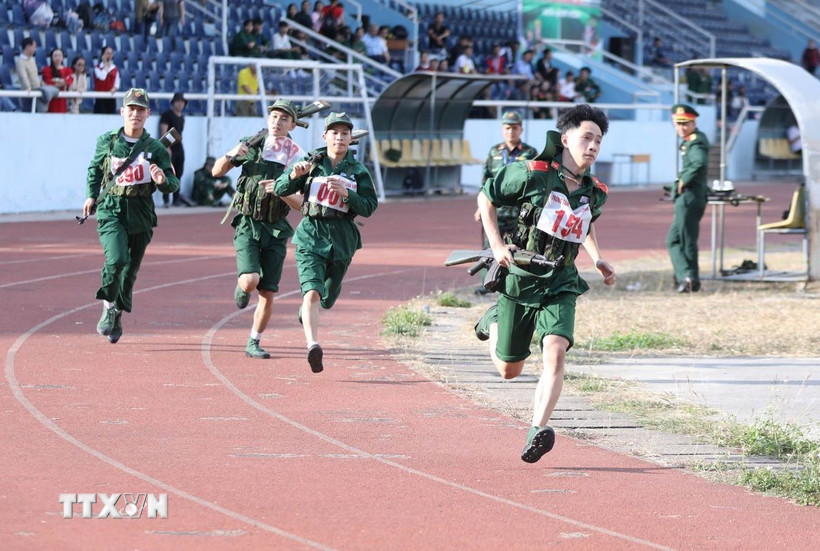 Thành lập Hội đồng Giáo dục quốc phòng và an ninh Trung ương, Hội đồng Giáo dục quốc phòng và an ninh quân khu. (Ảnh minh họa: Anh Tuấn/TTXVN)