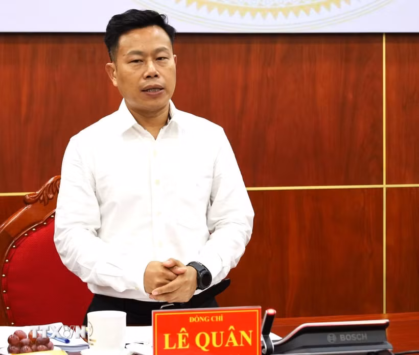 Thứ trưởng Bộ Giáo dục và Đào tạo Lê Quân phát biểu tại buổi làm việc. (Ảnh: Tuấn Kiệt/TTXVN)