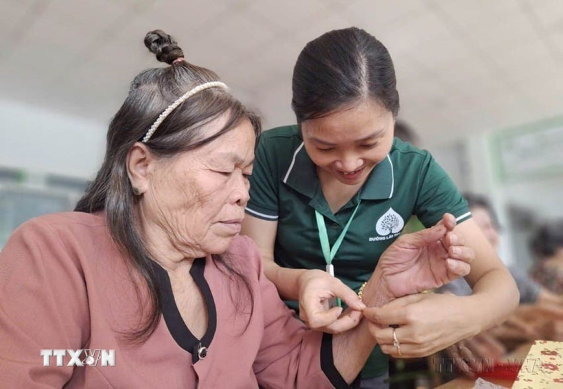 Người cao tuổi được nuôi dưỡng, chăm sóc tại Viện dưỡng lão Tâm An, Thành phố Hồ Chí Minh. (Ảnh: Đinh Hằng/TTXVN)