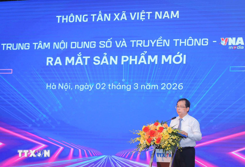 Ông Nguyễn Tuấn Hùng, Phó bí thư thường trực Đảng ủy, phó Tổng giám đốc TTXVN phát biểu chỉ đạo. (Ảnh: Phan Phương/TTXVN)