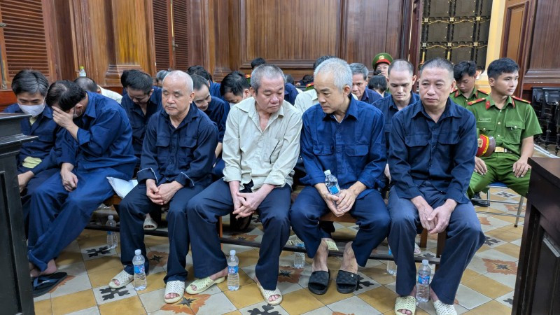 Các bị cáo tại tòa, ngày 10/3. (Nguồn: Báo Công an Nhân dân)