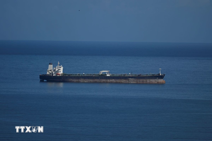 Tàu chở dầu thả neo tại Anzoategui, Venezuela. (Ảnh: THX/TTXVN)