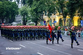 Công an Hà Nội sơ duyệt diễu binh, diễu hành chương trình "Ngày hội Vì Thủ đô bình yên"