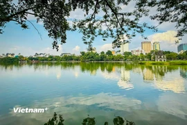 Không khí Hà Nội ở mức trung bình. (Ảnh: Trần Hương Sơn/Vietnam+)