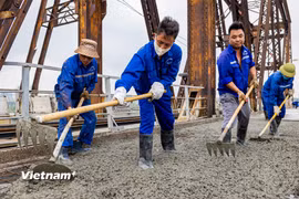 Tăng tốc sửa chữa cây cầu hơn 120 năm tuổi mang dấu ấn lịch sử của Hà Nội