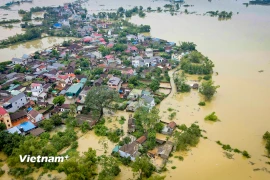 Nước sông Bùi dâng cao, người dân vùng 'rốn lũ' lại chìm trong biển nước 