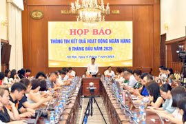 Tăng trưởng tín dụng đạt gần 10% sáu tháng, cao nhất từ trước đến nay. (Ảnh: Vietnam+)