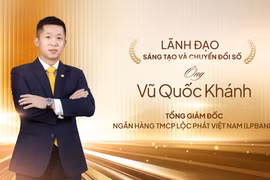 Ông Vũ Quốc Khánh - Tổng Giám đốc LPBank được vinh danh ở hạng mục “Lãnh đạo Sáng tạo và Chuyển đổi số”. (Ảnh: Vietnam+)