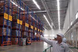 Vốn ngân hàng chạy nước rút, trợ lực mục tiêu tăng trưởng hai con số. (Ảnh: Vietnam+)