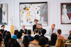 The Privilege Experience - Chapter II từ VIB với chủ đề Art Talk được tổ chức tại A&V Art Space. (Ảnh: Vietnam+)