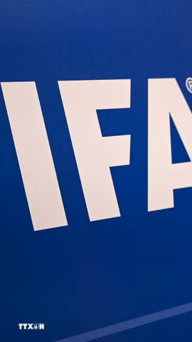 Biểu tượng Liên đoàn Bóng đá thế giới (FIFA). (Ảnh: AFP/TTXVN)