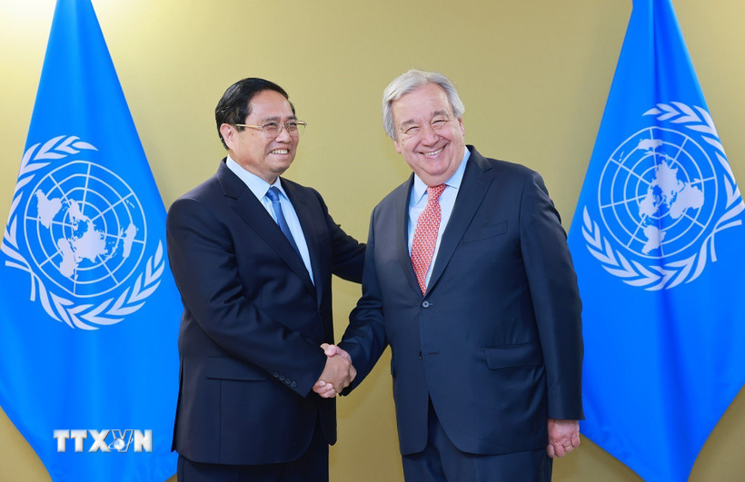 Thủ tướng Phạm Minh Chính hội kiến Tổng Thư ký Liên hợp quốc Antonio Guterres. (Ảnh: Dương Giang/TTXVN)