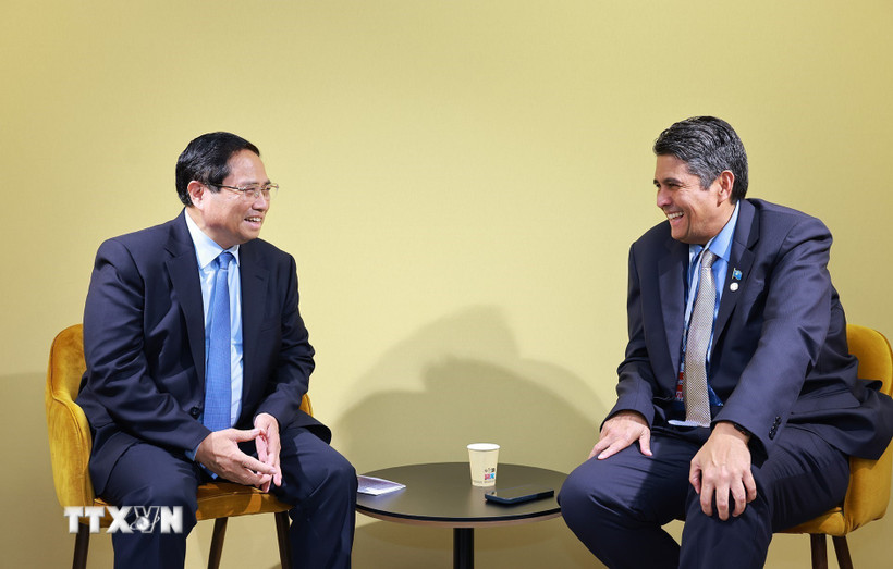 Thủ tướng Phạm Minh Chính gặp Tổng thống Palau, ông Surangel Samuel Whipps Jr.. (Ảnh: Dương Giang/TTXVN)