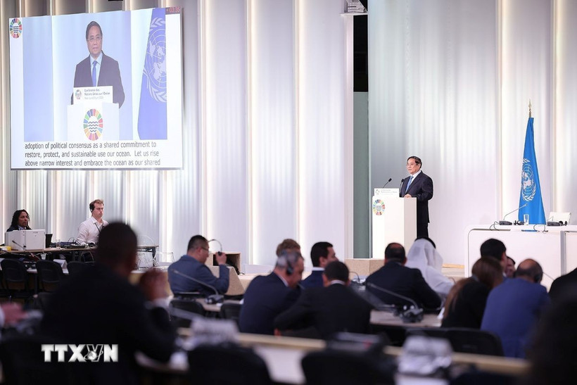 Thủ tướng Phạm Minh Chính phát biểu tại Phiên toàn thể Hội nghị Đại dương Liên Hợp Quốc lần thứ 3. (Ảnh: Dương Giang/TTXVN)