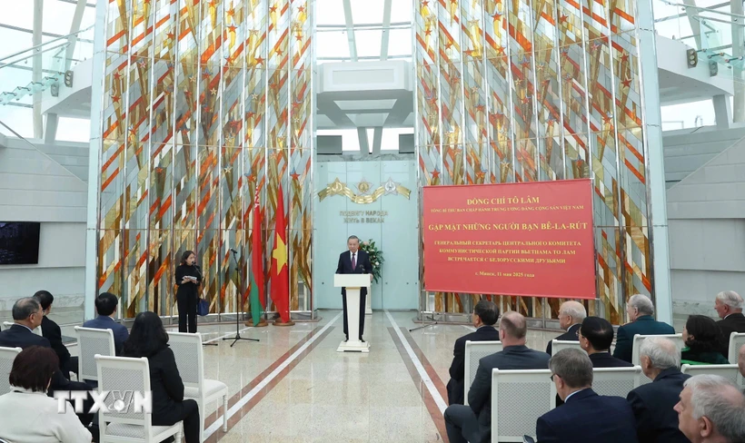 Tổng Bí thư Tô Lâm phát biểu tại buổi gặp mặt các cựu quân nhân, chuyên gia Belarus và những người bạn Belarus từng có đóng góp nổi bật cho Việt Nam. (Ảnh: Thống Nhất/TTXVN)