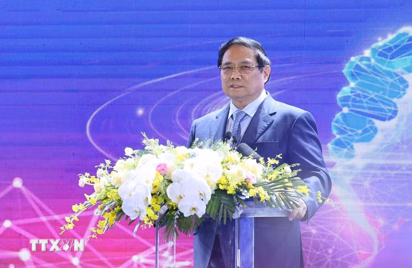Thủ tướng Phạm Minh Chính phát biểu tại Phiên họp cấp cao Toàn cảnh Kinh tế tư nhân lần thứ nhất (ViPEL 2025). (Ảnh: Dương Giang/TTXVN)