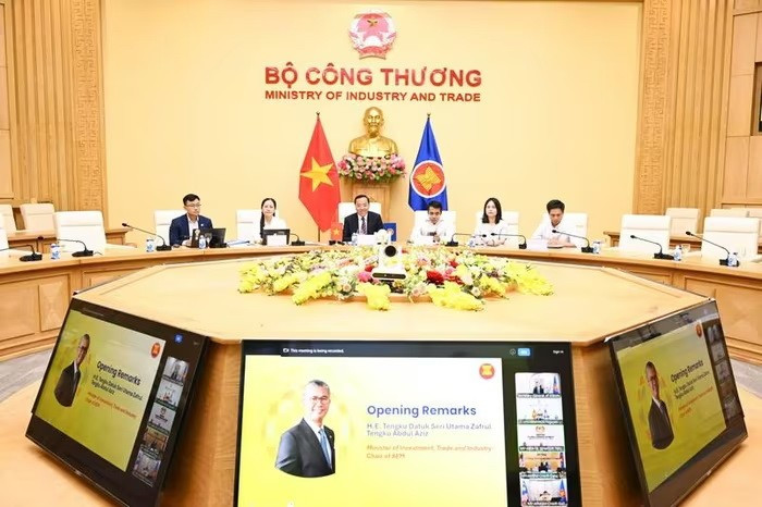 Đoàn Việt Nam tham dự Hội nghị do Thứ trưởng Bộ Công Thương Nguyễn Hoàng Long làm Trưởng đoàn. (Nguồn: Báo Công Thương)