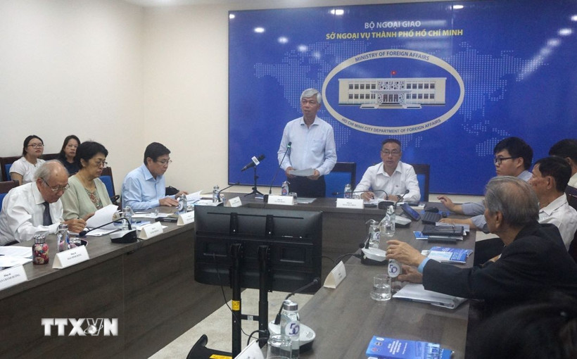 Ông Võ Văn Hoan, Phó chủ tịch UBND Thành phố Hồ Chí Minh phát biểu tại hội thảo. (Ảnh: Anh Tuấn/TTXVN)