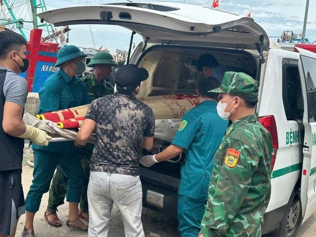 Thi thể nạn nhân được bàn giao cho gia đình.